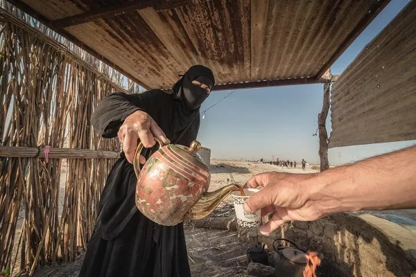 العراق: الحاجة أم سعد ورحلة العطاء في درب الحسين (ع)