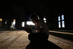 ছবি | করোনার মধ্যে গাজায় কুরআনের ক্লাস