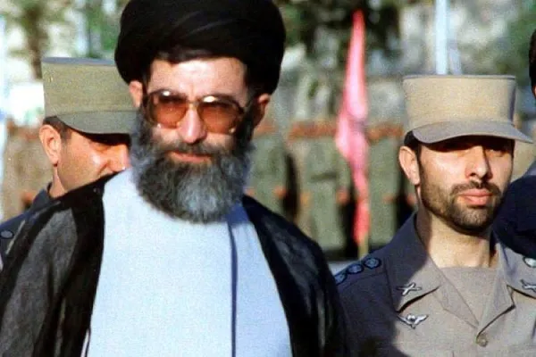 11 خدمت شهید صیادشیرازی به نیروهای مسلح