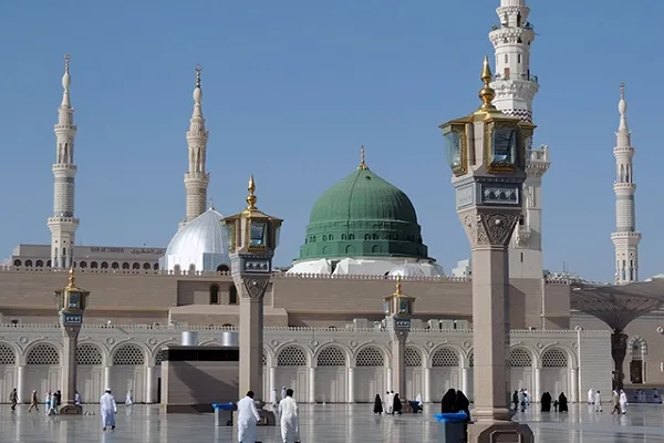 Suudi Arabistan'da koronavirüs nedeniyle cemaatle namaz kılınmayacak