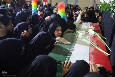 آیین وداع با پیکر شهید معصومه کرباسی در دانشگاه شیراز‎