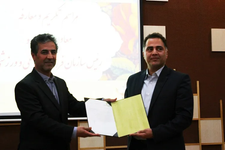 معاون فرهنگی شهرداری شیراز معارفه شد