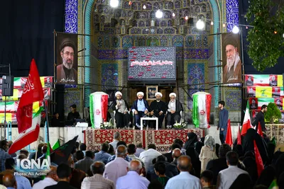 مراسم بزرگداشت چهلم خاکسپاری قائد شهید امت در اصفهان
