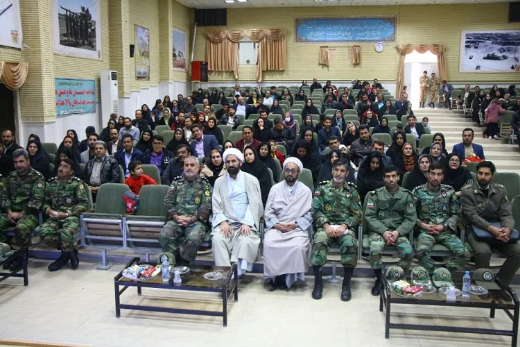 دوره بصیرت در تیپ ۳۷ زرهی شیراز برگزار شد