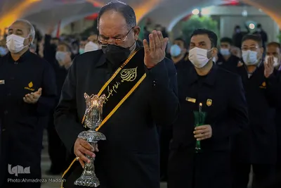 مراسم لاله گردانی شام شهادت حضرت احمد بن موسی الکاظم (ع)