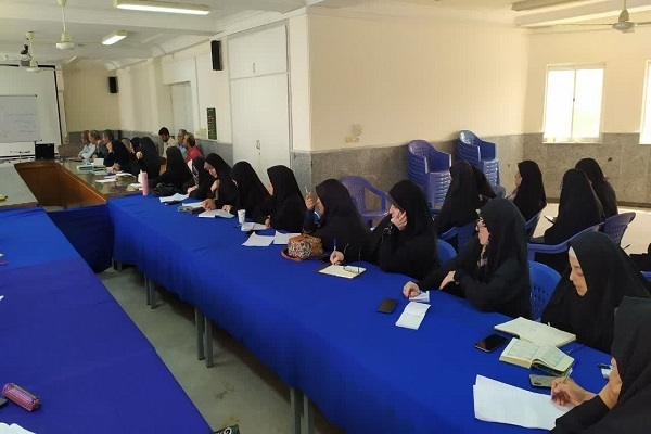 نخستین دوره آموزشی آشنایی با مبانی و مبادی طرح تدبر در قرآن کریم