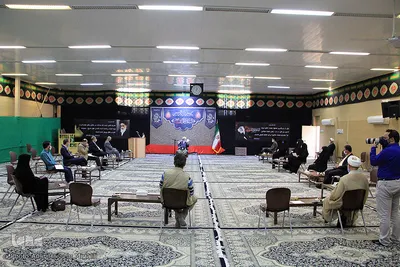 دیدار جمعی از خبرنگاران با آیت الله ناصری نماینده ولی فقیه و امام‌ جمعه یزد