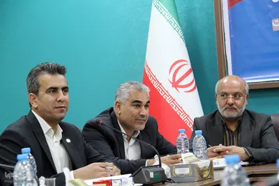 نشست خبری رئیس پارک علم و فناوری یزد