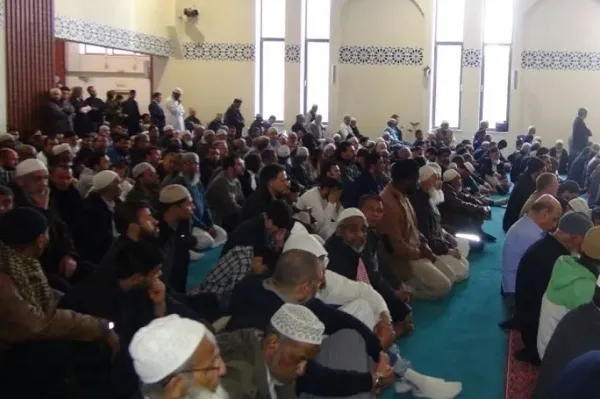 İngiltere'de İslamofobi tanımı üzerindeki uzlaşmazlık derinleşiyor