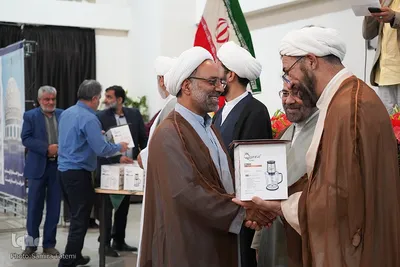 همایش تجلیل از یاوران وقف در زینبیه اصفهان