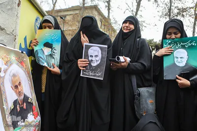 راهپیمایی دانشجویان دانشگاه های تهران در پی شهادت سردار قاسم سلیمانی