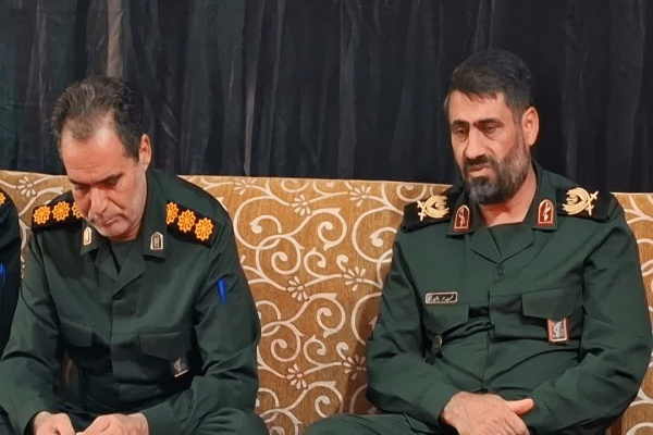 دیدار فرمانده سپاه حضرت ابوالفضل با خانواده شهدا