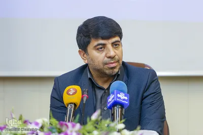 عیسی علیزاده در نشست خبری بیست‌و پنجمین کتاب سال دانشجویی