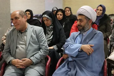 آموزش آداب و اسرار نماز در نمایشگاه قرآن تبریز