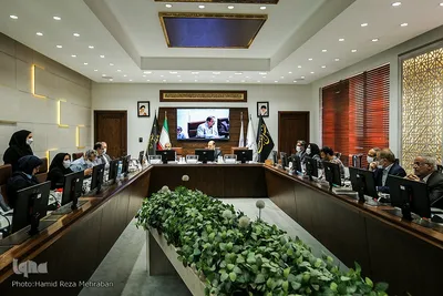 نشست علمی ارائه نتایج طرح سنجش و پایش سند چشم انداز ۱۴۰۴ جمهوری اسلامی ایران