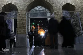 حال و هوای حرم کریمه اهل بیت(ع) در شب شهادت پدر بزرگوارشان