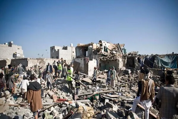 Suudi Arabistan'dan Yemen'e yoğun hava saldırısı