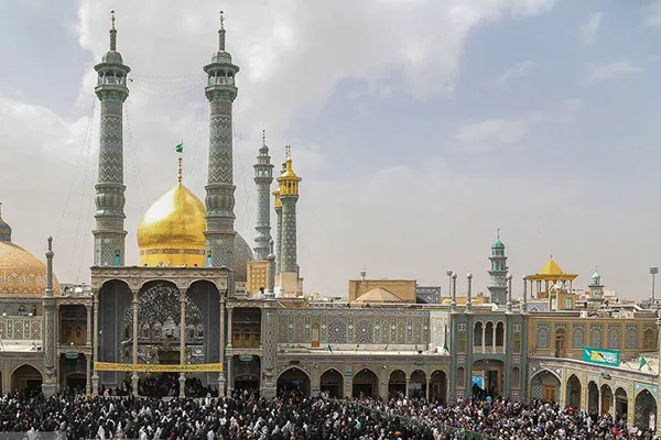 «طبیب دوار»؛ میزبان زائران حرم کریمه اهل‌ بیت(ع)