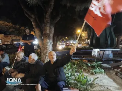 باران هم حریف تجمع مردم اهر در حمایت از مدافعان وطن و بیعت با رهبری
