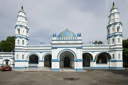 Malaysia’s Perak State to Allow Mass Prayers in Mosques Starting Friday