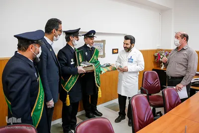 پزشکان و پرستاران، اجرتان با خدا