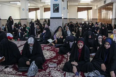 دعای پر فیض عرفه در ملایر