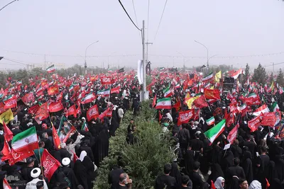 جلوه هایی از شکوه حضور مردم در تشییع با عظمت آقای شهید ایران در قم عکاس: احمدرضا مداح
