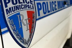 France : des inscriptions racistes et islamophobes taguées sur un centre de formation des imams