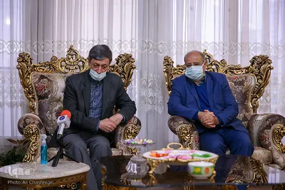 دیدار علیرضا زالی و پرویز فتاح با خانواده دو شهید مدافع سلامت‎