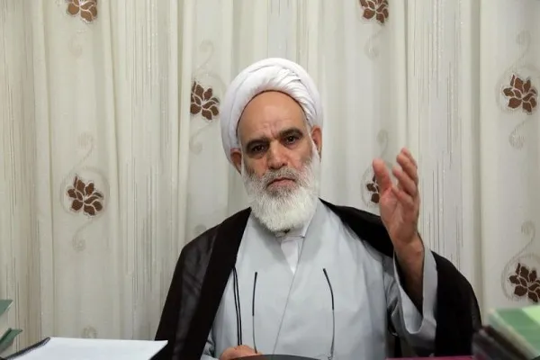 چه کسانی جایز به تبلیغ دین نیستند