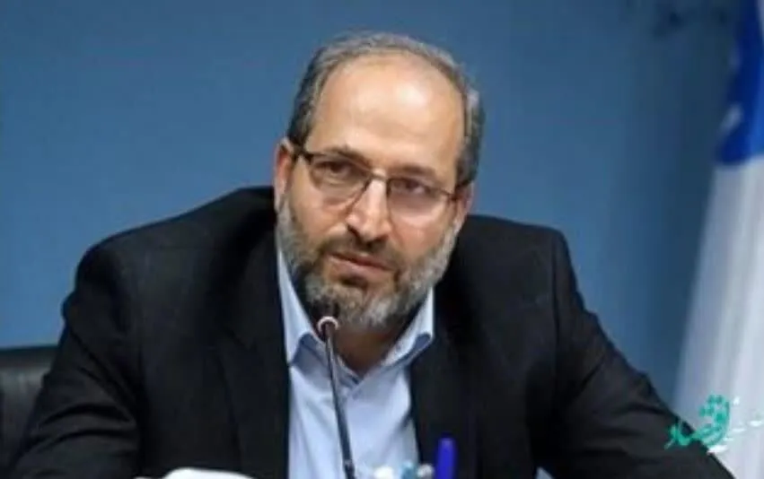 مدیران مجموعه‌های مختلف به امر نماز رسیدگی کنند