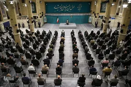 رهبر انقلاب اسلامی در دیدار دست‌اندرکاران برگزاری کنگره شهدای قم