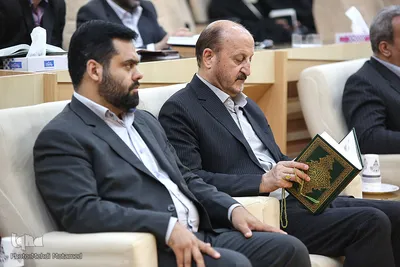 محفل انس با قرآن با حضور استاندار و فعالین قرآنی در قزوین