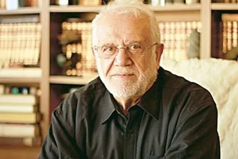 Prof. Dr. İhsan Süreyya Sırma: Kitapların değil, telefonların kölesi olduk!