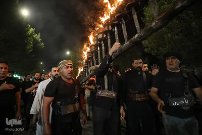 آیین سنتی مشعل گردانی در قم