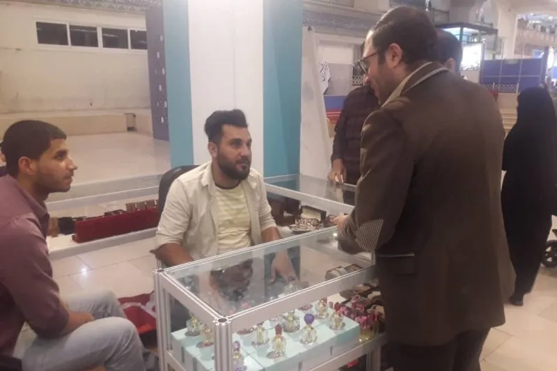 استقبال از بخش فروش دارالقرآن آستان حسینی