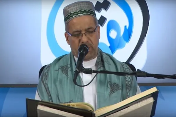 فیلم | تلاوت قرآن رافع العامری هدیه به روح فرماندهان پیروزی
