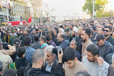 خروش مردم ساری در محکومیت گروه‌های اغتشاشگر و تروریست‌