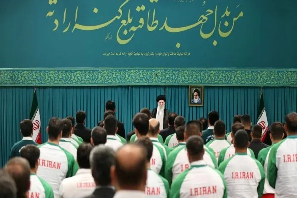 قائد الثورة: إزدواجية المعايير هيمنت على القضايا الرياضية الدولية