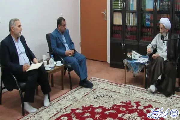 انتشار کتاب ۴۰ جمله قصار آیت‌الله کوهستانی