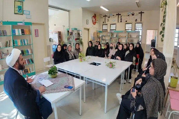  نشست «باید برخاست» 