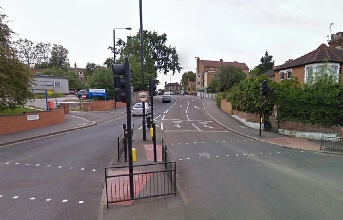 Hijab-Wearing Women Hit by Car in UK, Police Describes It as ‘Unfortunate Incident’