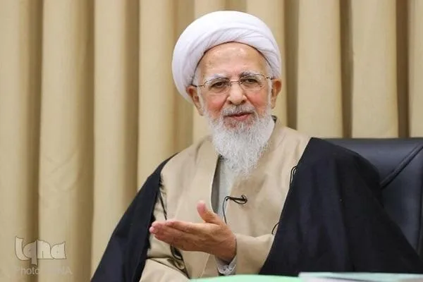 موسوعه «معارف اهل‌البیت فی کتاب الاربعه» رونمایی شد