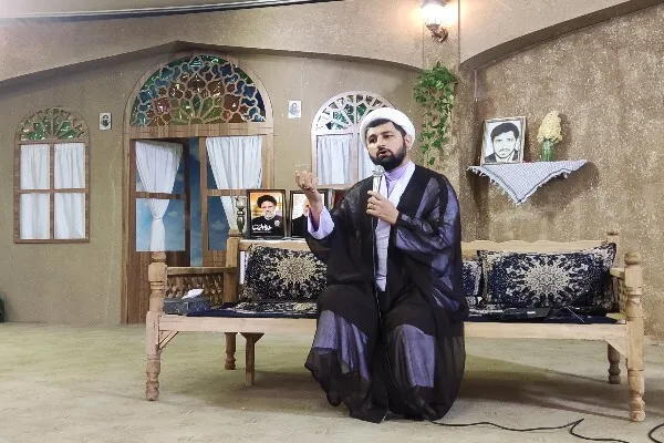 نقطه کانونی حل مسئله حجاب، هویت زن است