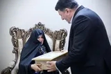 دیدار استاندار یزد با خانواده شهدا به مناسبت روز ارتش + عکس