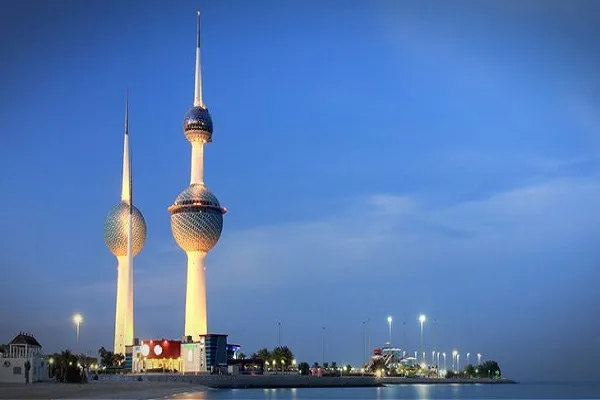 رجل أمن مصري يثير جدلاً واسعاً في الكويت بسبب قراءة القرآن