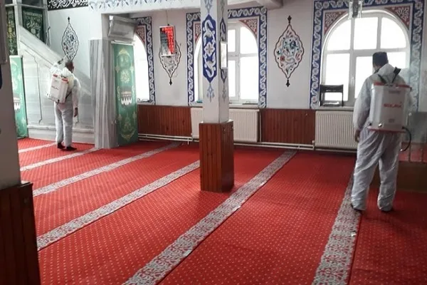 Samsun'da imam ve görevliler ile cami karantinada
