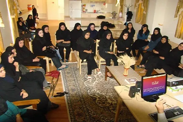 برگزاری کارگاه آموزشی «رسم انتخاب» در آران و بیدگل