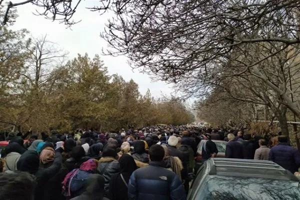 مراسم تدفین و تشییع شهدای سانحه هوایی در کردستان برگزار شد