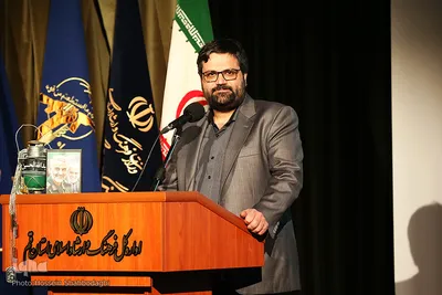 آیین اختتامیه جشنواره سراسری کبوتران حرم و رونمایی از شناسنامه شهید قاسم سلیمانی